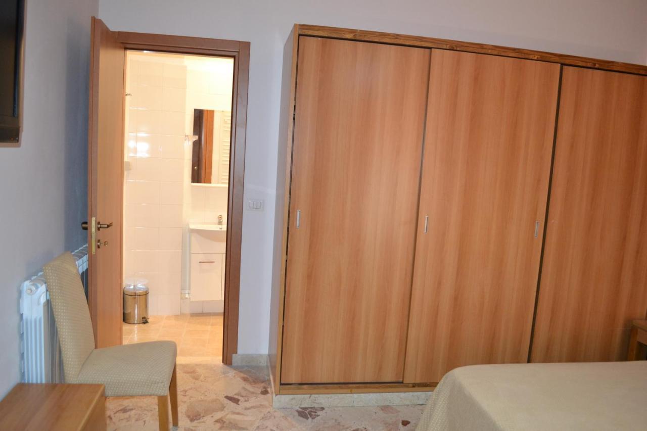 Casa Vacanze Lina Lejlighed San Mauro Castelverde Eksteriør billede